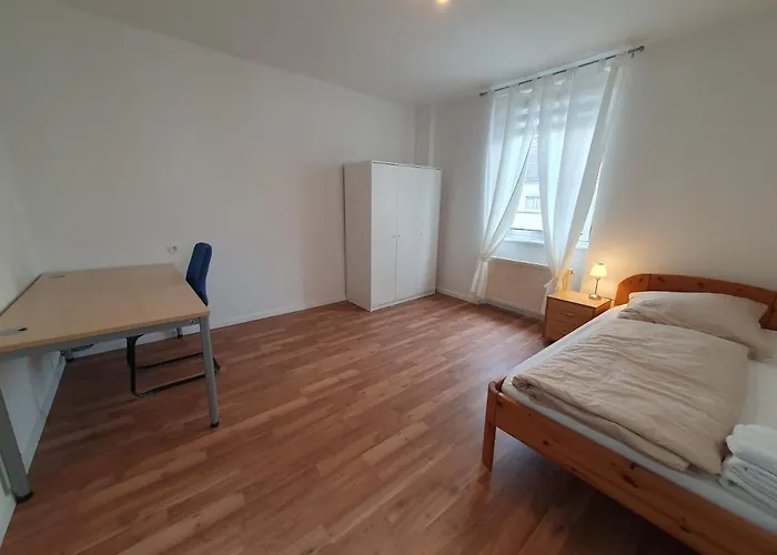 Schoenes, Vollmoebliertes Zimmer Direkt An Der Uniklinik Mainz